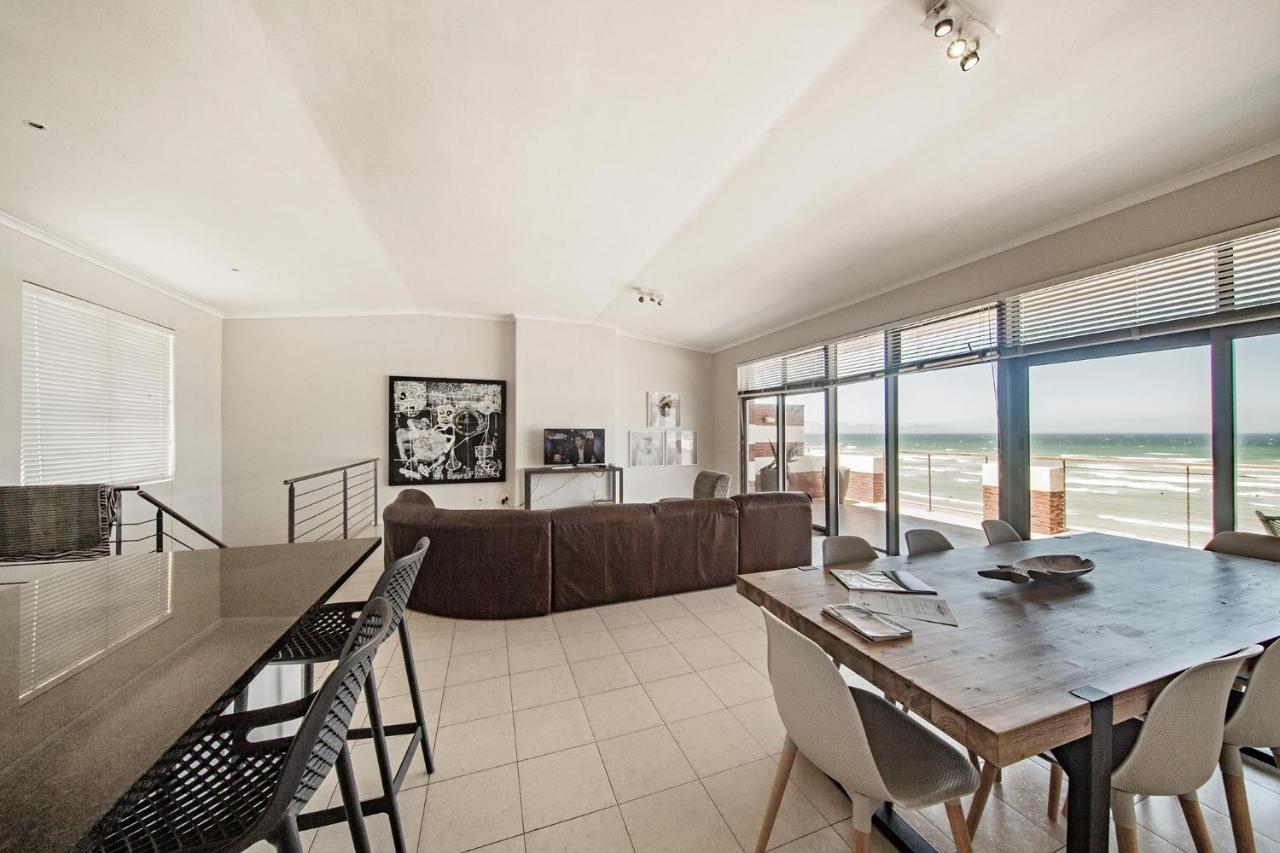 Surferscorner Self Catering Apartments Muizenberg Exterior foto