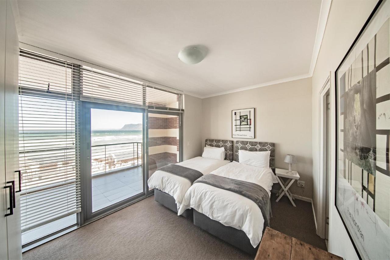 Surferscorner Self Catering Apartments Muizenberg Exterior foto