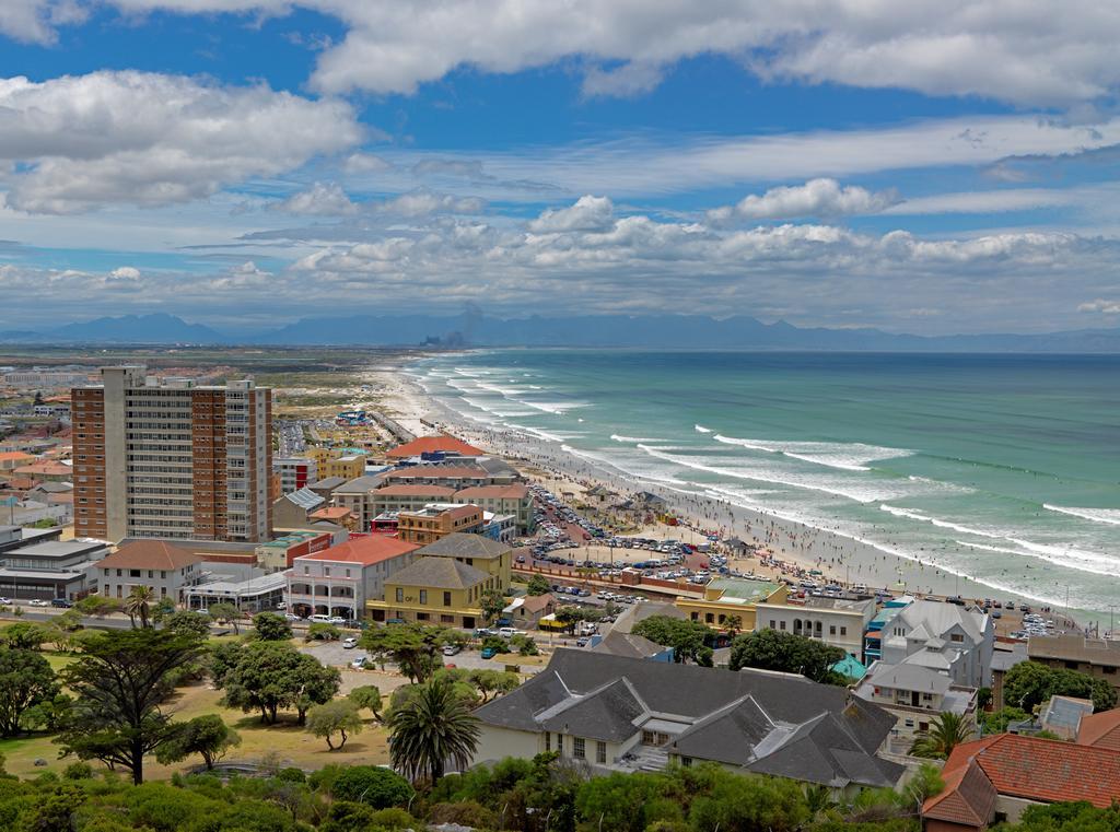 Surferscorner Self Catering Apartments Muizenberg Exterior foto